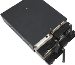 CHIEFTEC CMR-425 4 x 2.5 inča SATA crna fioka za hard disk - Slika 2