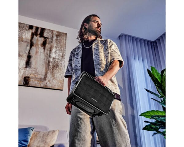 03072025686650f63b61b