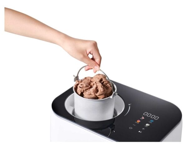 030720256866c7faa5827