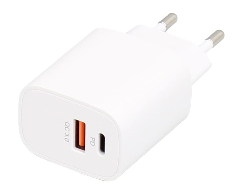 Superbrzi strujni punjač sa USB 3.0 i USB 3.1 tip C