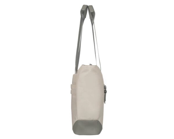 030720256866f627704e9