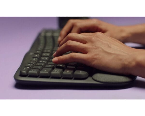 0307202568670f33d3b10