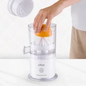 Ufesa Cediljka za citruse Ufesa Squeeze&Go/punjivi/snaga 45W/beli - Slika 1