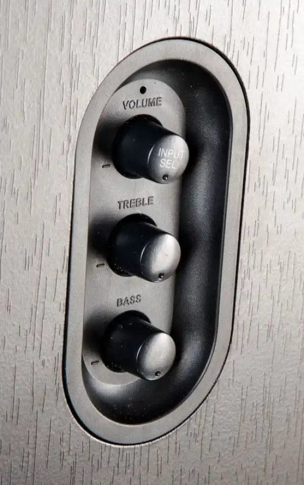 0610202568e42aae1ab04